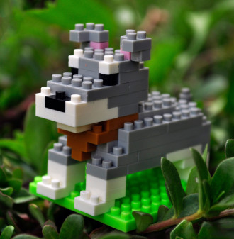 Wisehawk Miniature Schnauzer - 83 Pieces (5.1cm Tall)