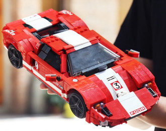 Mould King 1/12 Scale Ford GT 2005 - 928 Pieces- 28cm long